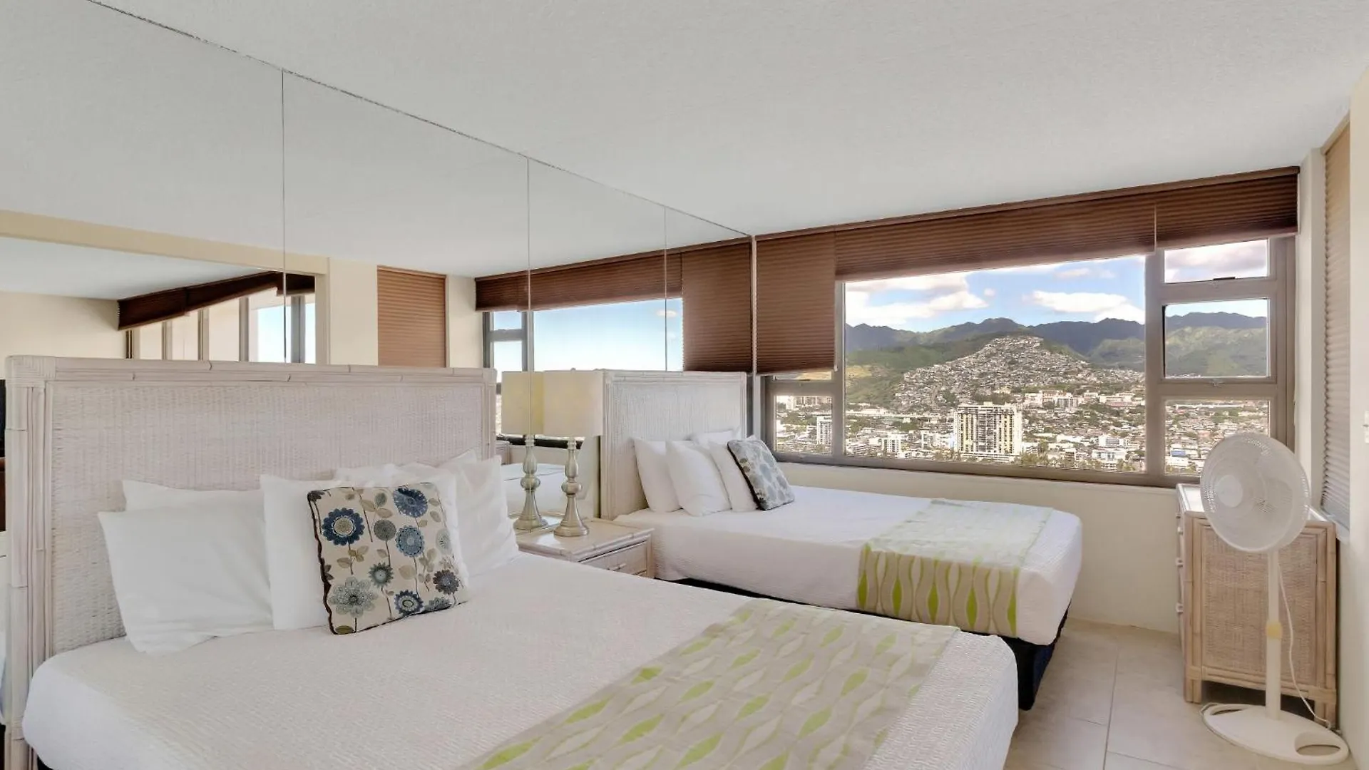 דירות הונולולו Incredible Panoramic Views, Full Kitchen And Free Parking ארצות הברית